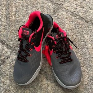 Nike shoes woman’s